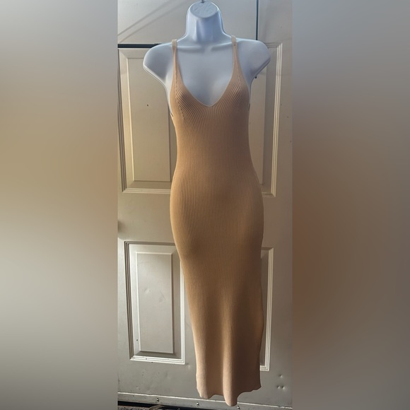 Amuse Society Bodycon Midi Dress - Picture 1 of 7